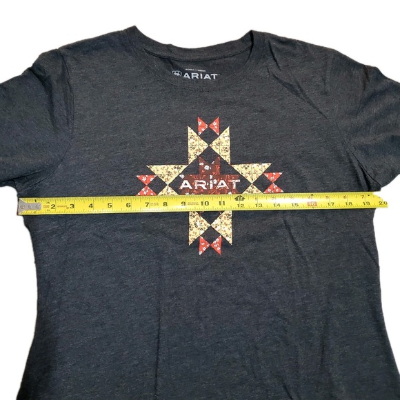 Ariat Women's XL T-Shirt Gray Quilt Pattern Graphic Logo Western Country - Picture 4 of 5